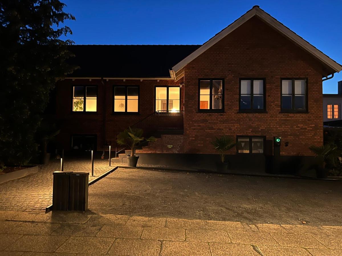 Unik Bnb Midt I Byen Herning Bagian luar foto